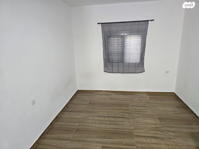 דירה, גונן, חברת חשמל, גבעתיים