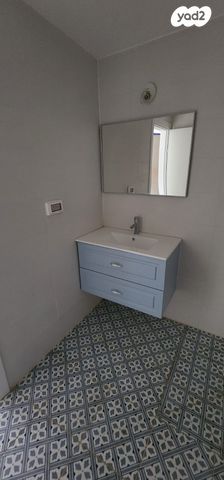 דירה, בר כוכבא, הרצליה