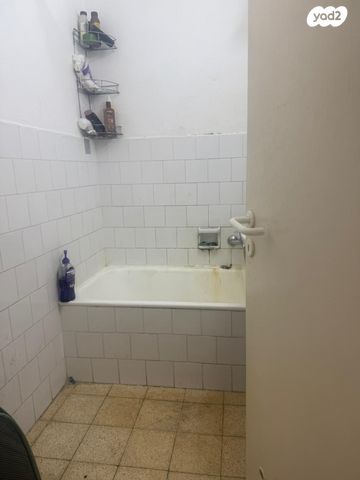 דירה, חצור 8, רמת הנשיא, בת ים