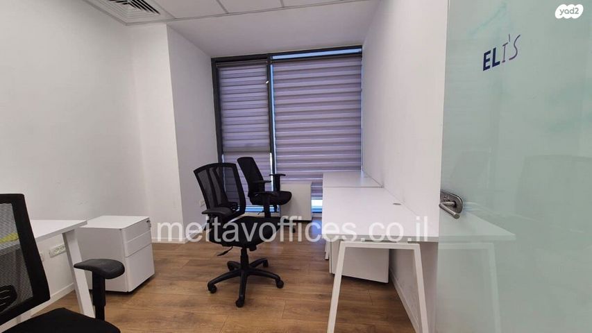 משרדים, יגאל אלון, ביצרון ורמת ישראל, תל אביב יפו