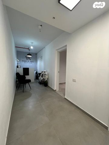 חנויות/ שטח מסחרי, שדרות קק"ל, מוצקין הותיקה, קרית מוצקין