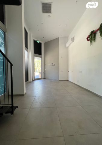 חנויות/ שטח מסחרי, שדרות קק"ל, מוצקין הותיקה, קרית מוצקין