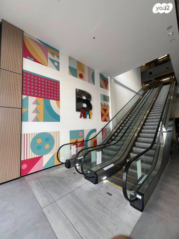 חנויות/ שטח מסחרי, ש"י עגנון 16, משכנות האומנים, קרית מוצקין