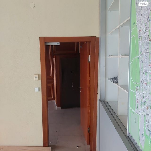 חנויות/ שטח מסחרי, דרך בן גוריון, דרום מערב ותיק, בת ים