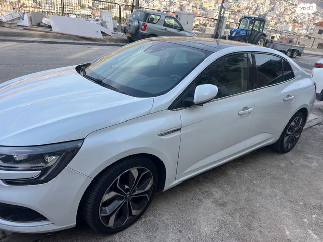 רנו מגאן