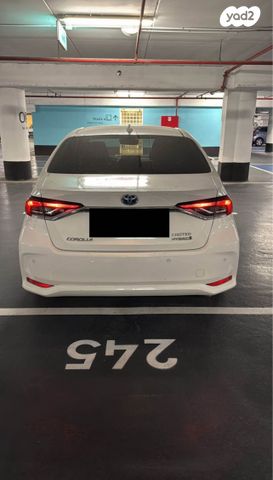 טויוטה קורולה