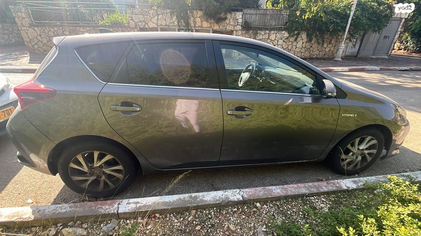 טויוטה אוריס