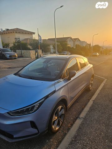 מודעת רכב ג׳ילי Geometry C