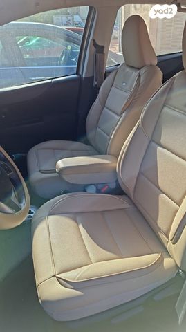 טויוטה יאריס