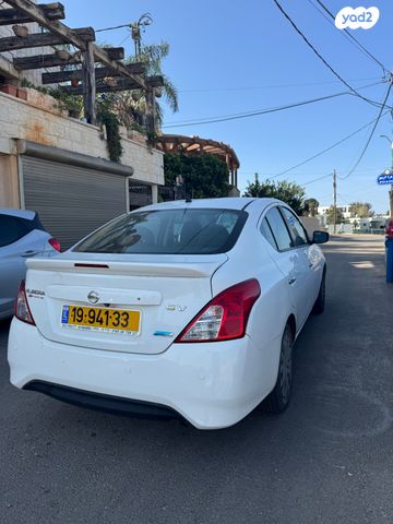 ניסאן אלמרה