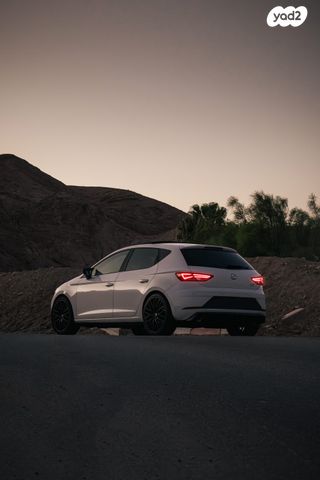 מודעת רכב סיאט לאון