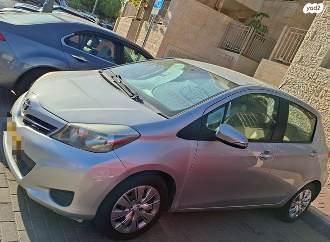 טויוטה יאריס