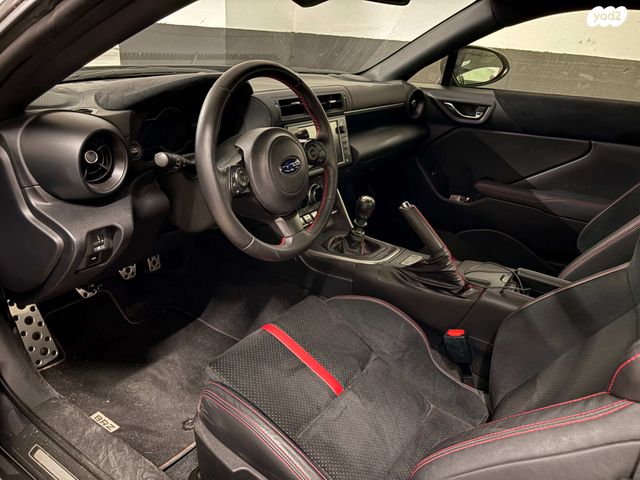 סובארו BRZ