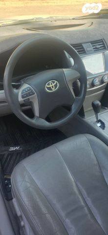 טויוטה קאמרי