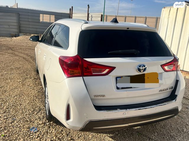 טויוטה אוריס