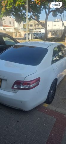 טויוטה קאמרי