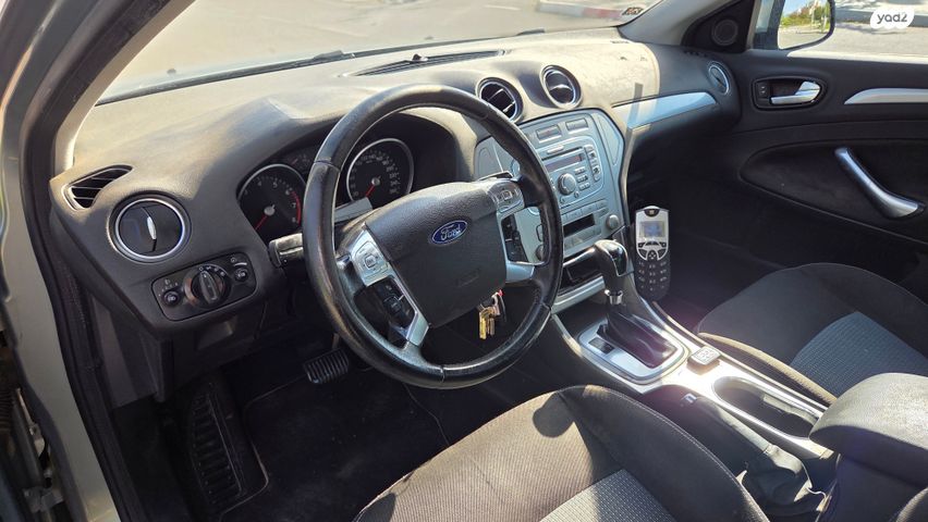 פורד מונדאו