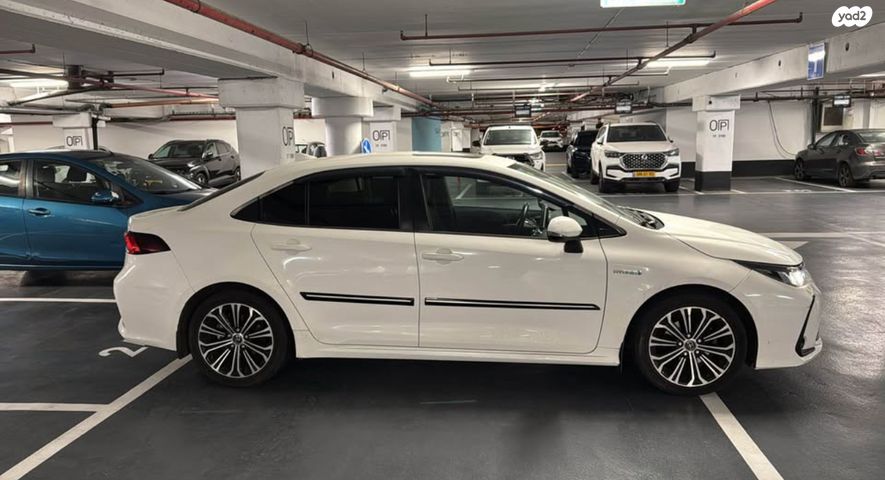 טויוטה קורולה