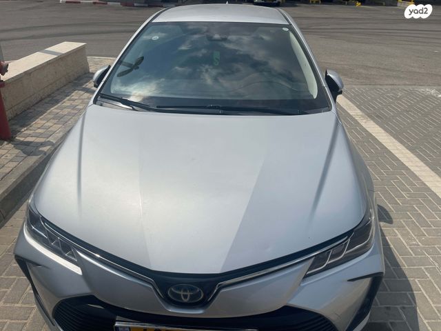 טויוטה קורולה