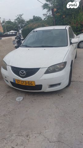 מודעת רכב מאזדה 3
