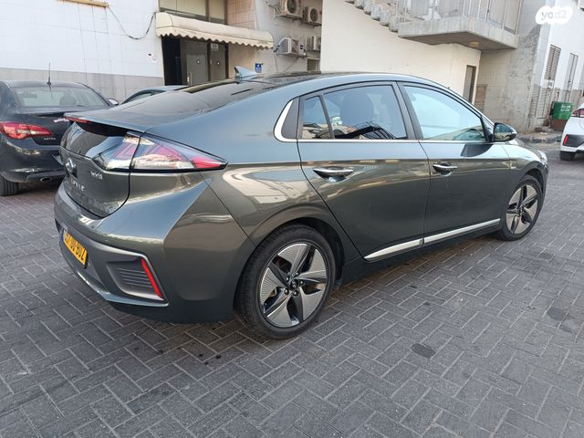 יונדאי איוניק