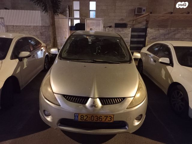 מודעת רכב מיצובישי גרנדיס