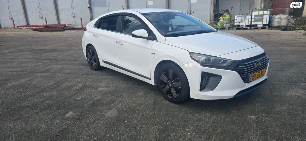 יונדאי איוניק