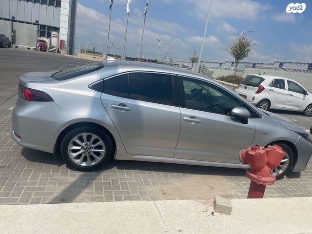 טויוטה קורולה