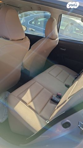 טויוטה יאריס