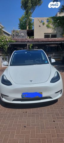 מודעת רכב טסלה מודל Y