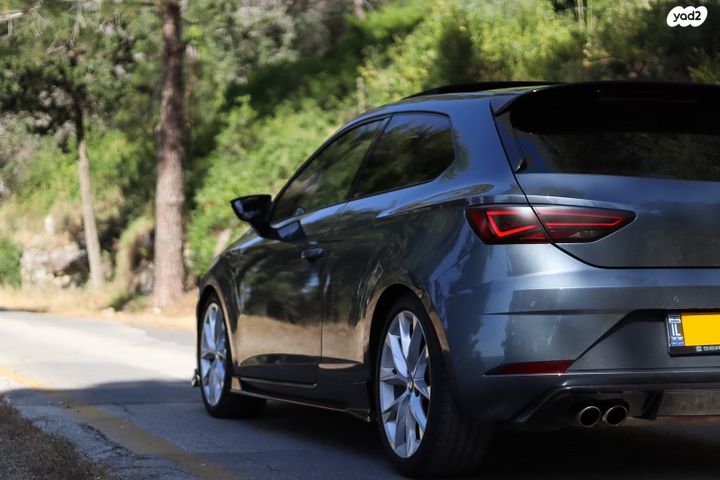 מודעת רכב סיאט לאון