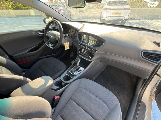 יונדאי איוניק