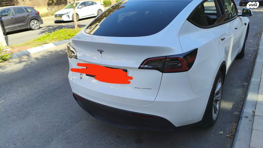 מודעת רכב טסלה מודל Y