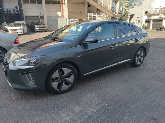 מודעת רכב יונדאי איוניק