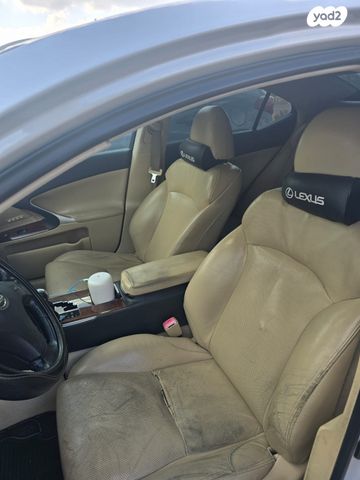 מודעת רכב לקסוס IS