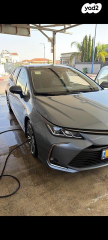 טויוטה קורולה