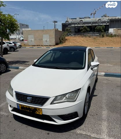 מודעת רכב סיאט לאון