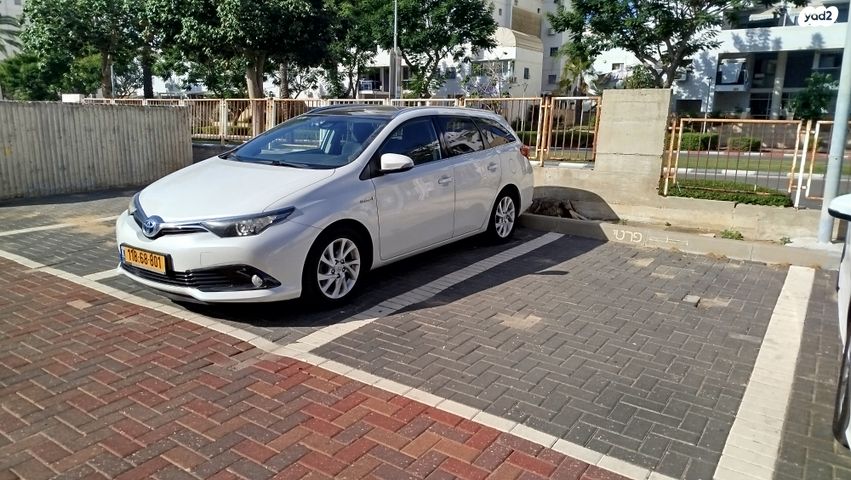 מודעת רכב טויוטה אוריס