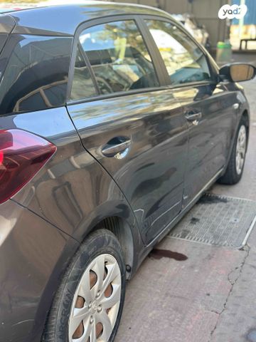 מודעת רכב יונדאי i20