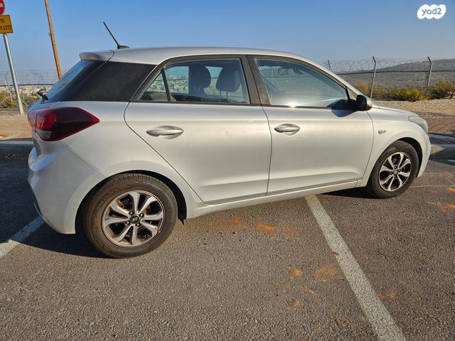 מודעת רכב יונדאי i20
