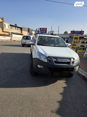 איסוזו די-מקס