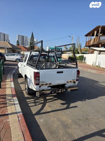 איסוזו די-מקס