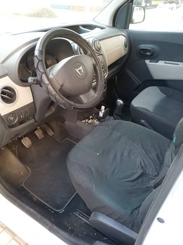 דאצ'יה דוקר