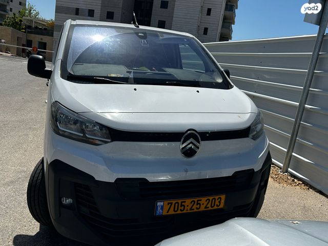 מודעת רכב סיטרואן ג'אמפי