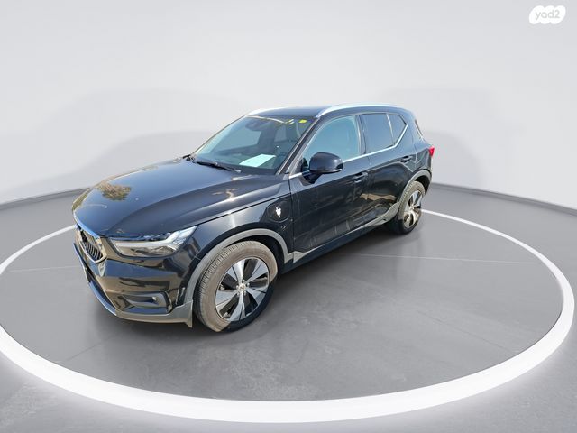 וולוו XC40