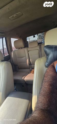 טויוטה לנד קרוזר