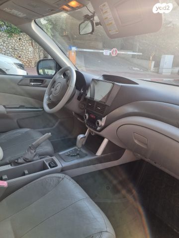 סובארו פורסטר