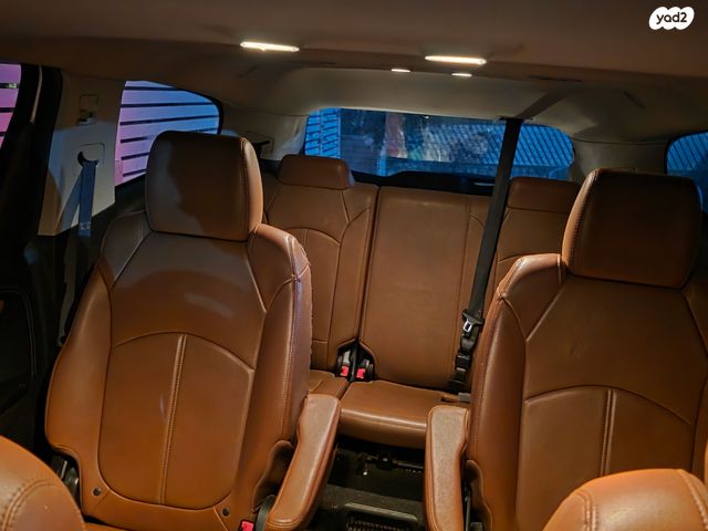 שברולט טראוורס