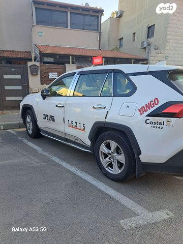 מודעת רכב טויוטה RAV4