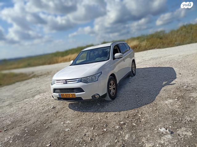 מיצובישי אאוטלנדר